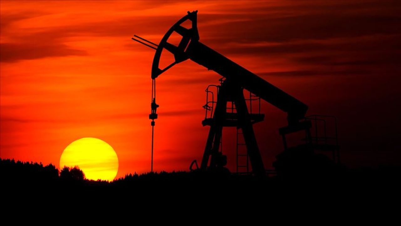 Nisan ayında ham petrol ithalatı yüzde 15,5 yükseldi