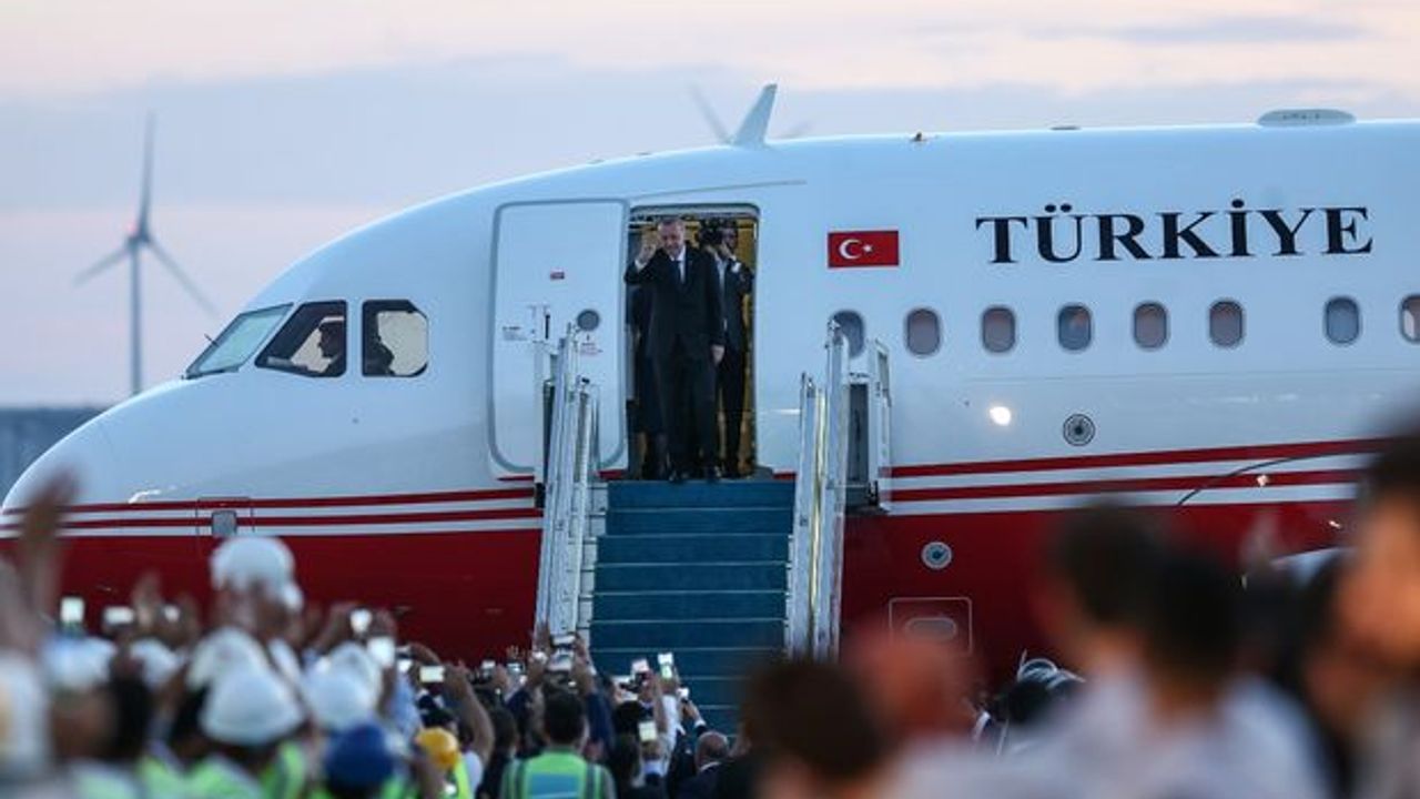 Erdoğan Putin'in davetlisi olarak Rusya'ya gitti