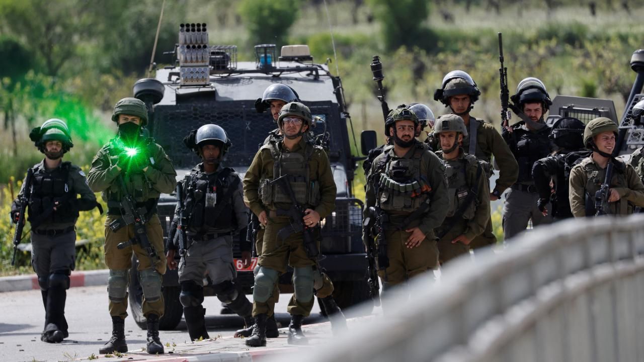 Siyonist İsrail, Gazze'de Hamas'ın gözetleme noktalarına saldırdı