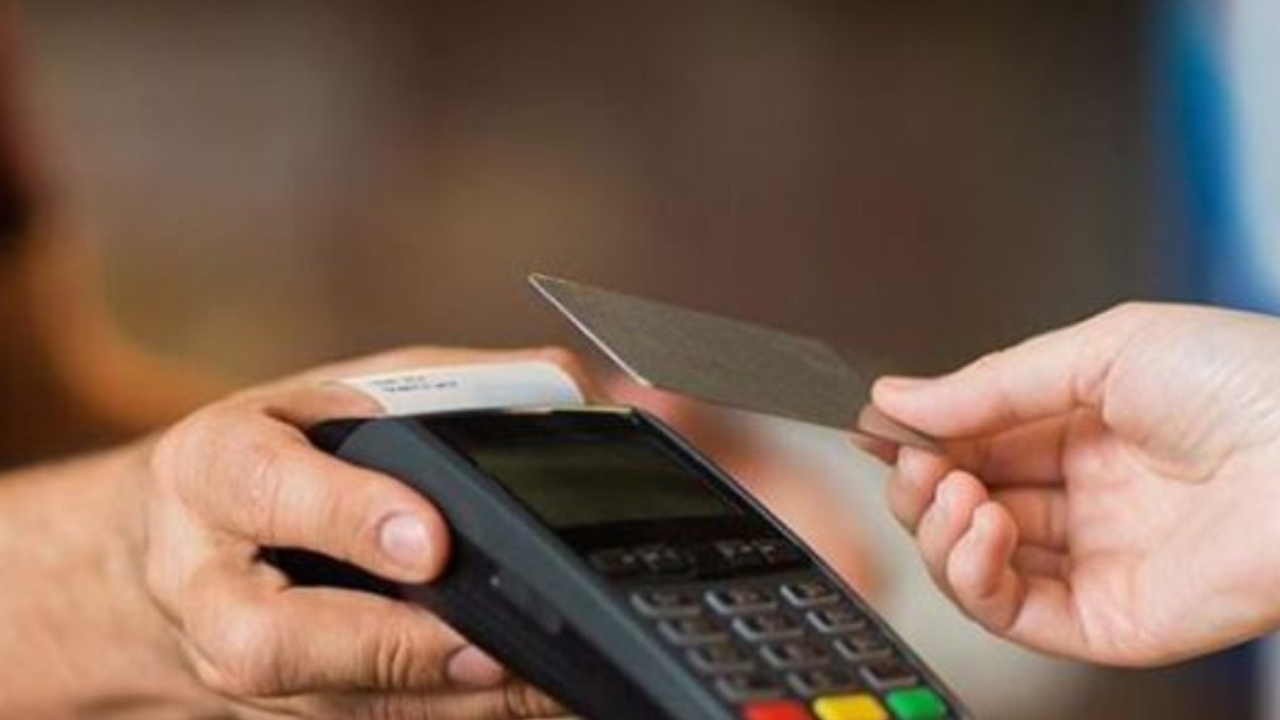 1 Ekim'den itibaren geçerli: Kredi kartı faizlerinde üst limitler arttırıldı