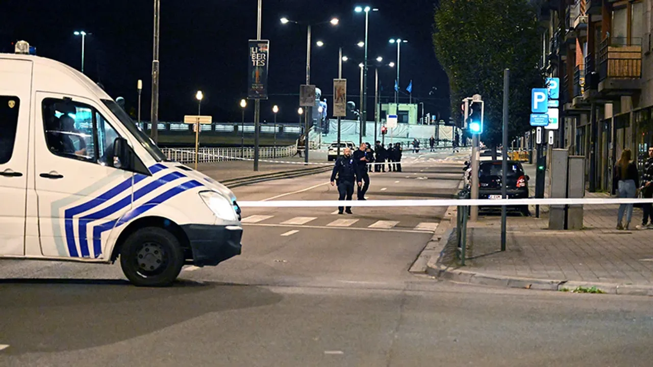 Brüksel'de iki kişiyi öldüren zanlı vurularak öldürüldü!