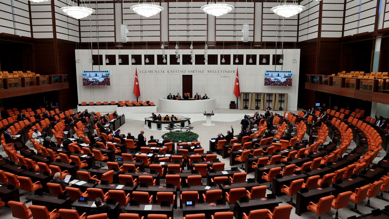Saadet Partisi , AK Parti, CHP, MHP, YSP ve İYİ Parti o önergede anlaştı