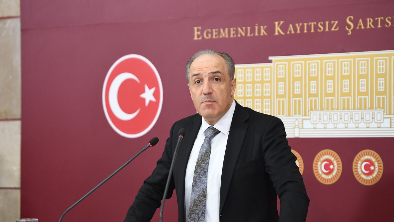 DEVA Parti'li Yeneroğlu: "Yurt dışında yaşayan vatandaşlarımızın sorunları ikinci plana atıldı"