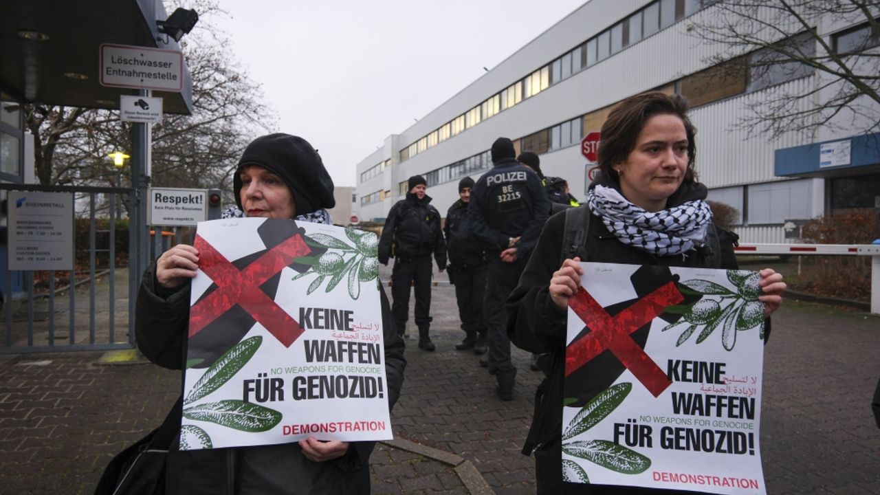 Almanya'da, İsrail'e silah satan Rheinmetall şirketi protesto edildi
