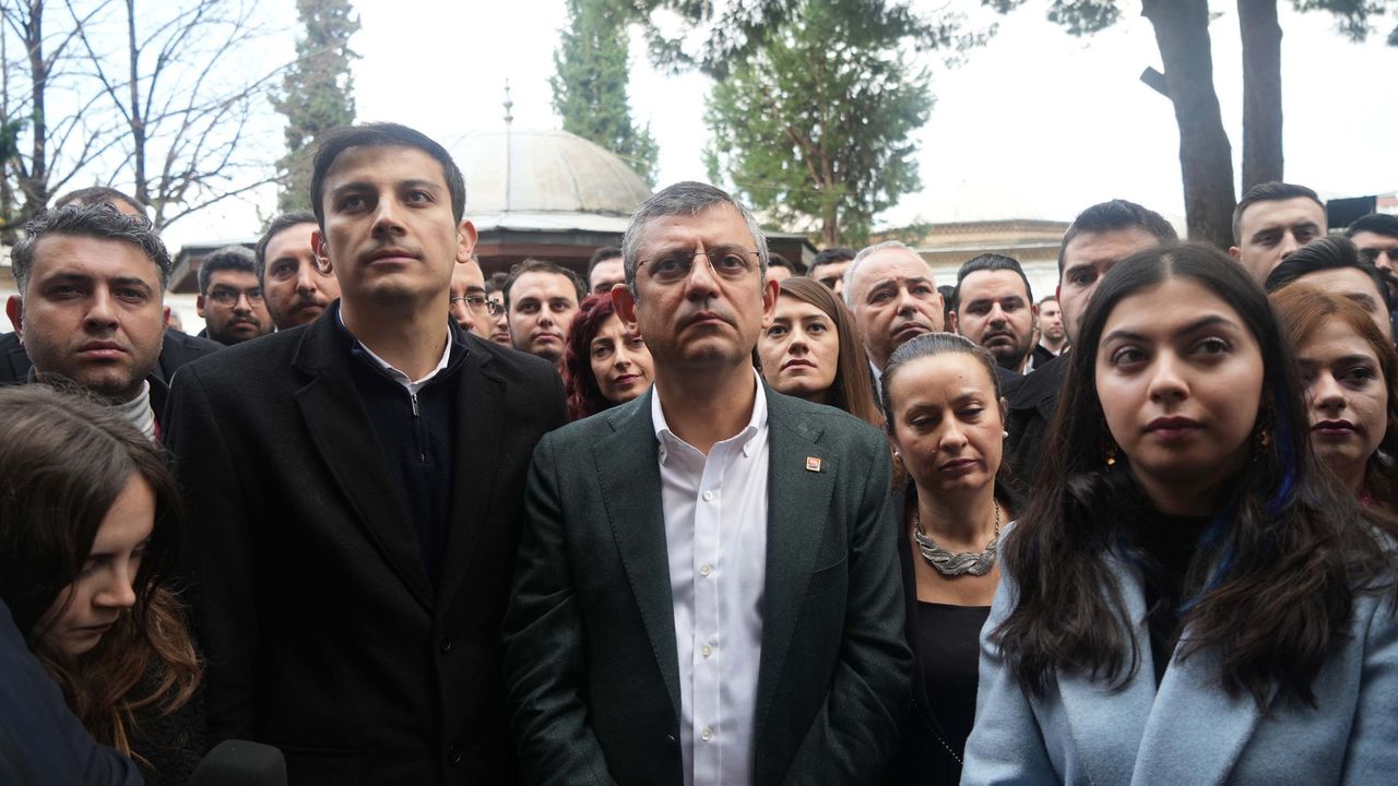 CHP lideri Özgür Özel: Saadet Partisi her gün 60 dakikalık söz hakkını kullanacak
