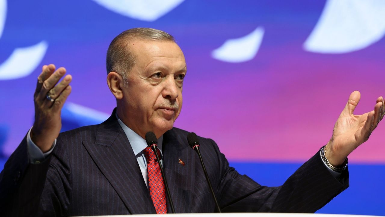Erdoğan: İstanbul'u yeniden ayağa kaldıracağız