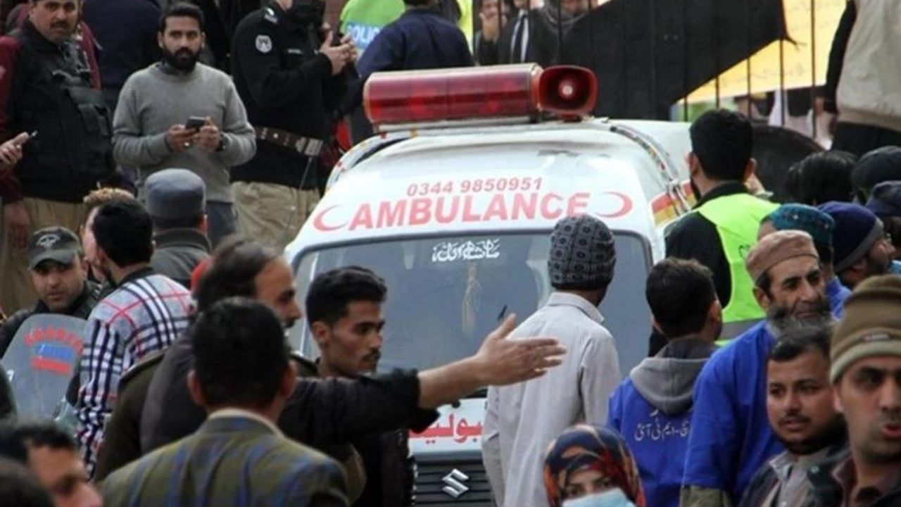 Pakistan'da aday ofislerine saldırıda hayatını kaybedenlerin sayısı 26’ya yükseldi