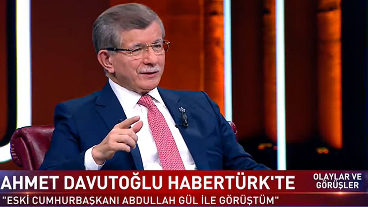 Davutoğlu: Abdullah Gül ile uzun bir görüşme gerçekleştirdik