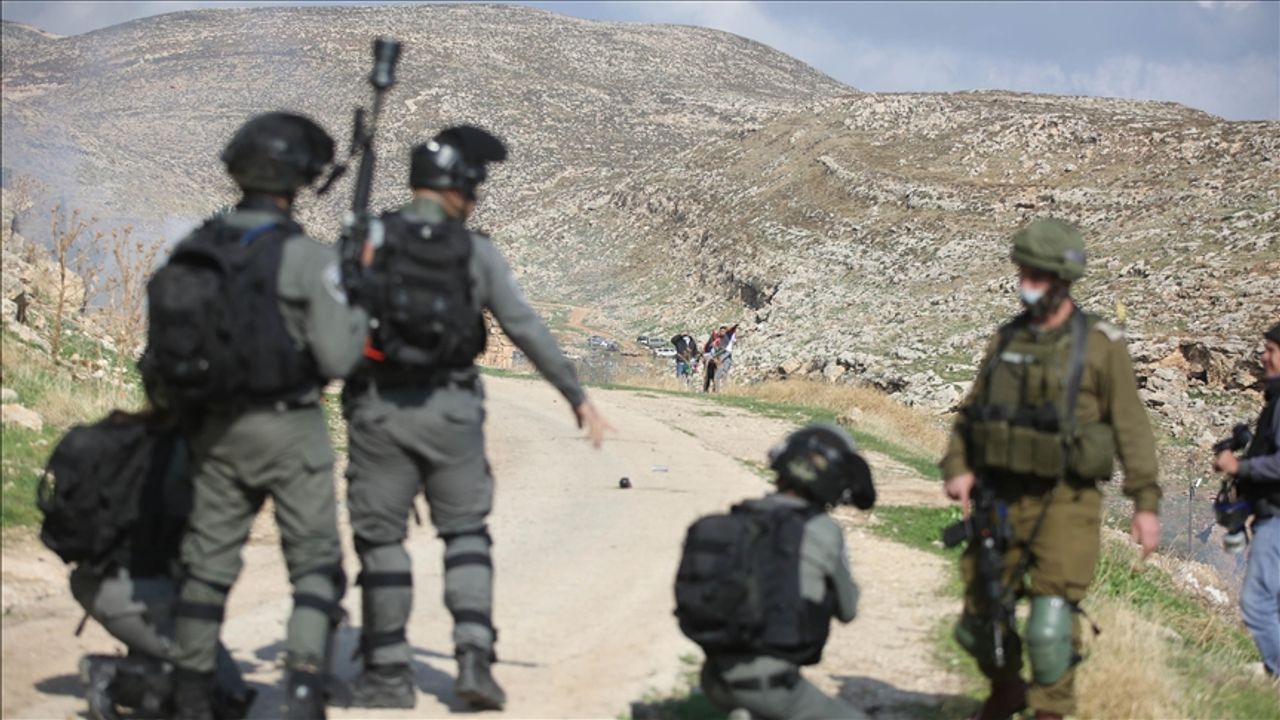 İşgalci İsrail güçleri 1 Filistinli genci daha şehit etti