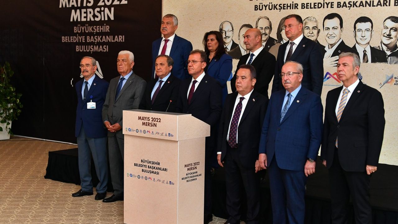 CHP'li 11 Büyükşehir Belediye Başkanından ortak açıklama