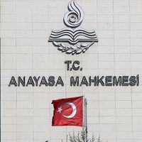 POLİTİKA