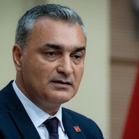 POLİTİKA