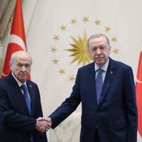 POLİTİKA
