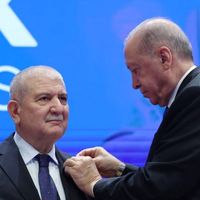 POLİTİKA