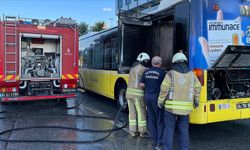 İETT otobüsünde çıkan yangın söndürüldü