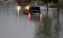 Ankara'da sağanak yağış: Bir kişi hayatını kaybetti