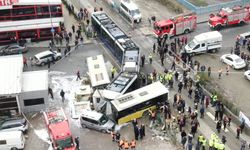 Tramvay ile otobüs çarpıştı: Yaralılar var