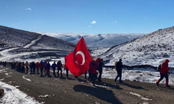 Sarıkamış şehitleri için 3 bin 180 rakımda nöbet