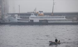 İstanbul'daki sis vapur seferlerini etkiledi