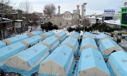 Ahbap, Kızılay'dan çadır satın alındığını doğruladı: 2050 tane çadırı deprem bölgesine gönderdik