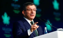 Davutoğlu: İktidara gelince ilk iş akademisyen maaşlarına zam