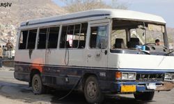 Afganistan'da minibüs devrildi: 25 ölü