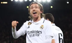 Luka Modric sözleşmesini 1 yıl daha uzattı