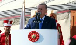 Erdoğan: Ankara ve İstanbul'u çöp, çamur, çukur zihniyetinden geri alıyor muyuz?