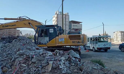 Depremden 215 gün sonra... Hatay'da temel kazısı sırasında ceset bulundu