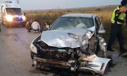 'Dur' ihtarına uymayan aracı takip eden ekip otosu kaza yaptı: 2 polis yaralı