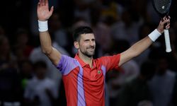 Novak Djokovic, Paris Masters'ta kupaya uzandı