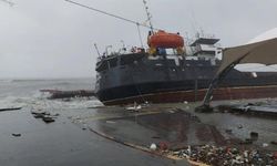 Bakan Yerlikaya: Gemi battı, 12 Türk mürettebat ile irtibat kurulamadı