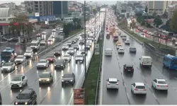 İstanbul'da yağmurun etkisiyle trafik yoğunluğu arttı