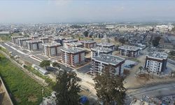 Elazığ'da "yerinde dönüşüm" diyen depremzedeler konut inşasına başladı