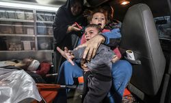 İşgalci İsrail'in Gazze'ye düzenlediği saldırılarda şehit sayısı 15 bin 523'e yükseldi