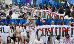 Dubai'deki BM İklim Zirvesi'nde Filistin'e destek gösterisi düzenlendi