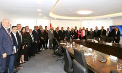Gelecek lideri Davutoğlu, partisinin çeşitli il/ilçe belediye başkan adaylarını açıkladı