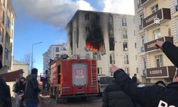 Kars'ta 5 katlı binada patlama: 3. katta yangın çıktı