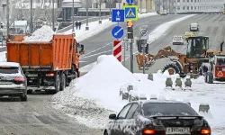 Moskova'da son yılların aralık ayının en yoğun kar yağışı görüldü