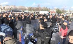 İstanbul’da UKOME toplantısı sonrası taksicilerden taşlı-sopalı saldırı