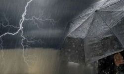 Sağanak ve fırtınaya dikkat: Meteoroloji Marmara ve Ege'yi saat vererek uyardı!