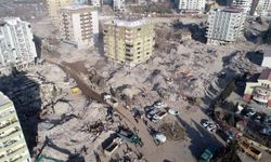 Bin 400 kişiye mezar olan Ebrar Sitesi'nin kurucusu kendini savundu: Yer çürüktü, deprem de beklenenden büyüktü