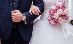 AYM'nin kararı yürürlükte: Evli kadınlar kendi soyadlarını kullanabilecek