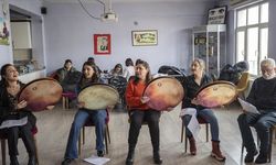 Tunceli'de koro kuran kadınlar Anadolu ezgilerini 4 dilde seslendiriyor