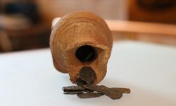 Karabük'te 1400 yıllık içi sikke dolu kumbara bulundu