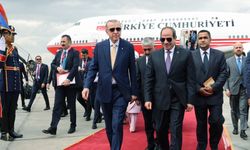 Cumhurbaşkanı Erdoğan, resmi ziyaret için Mısır'da
