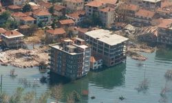 Jeoloji profesöründen korkutan Marmara depremi uyarısı: Eli kulağında!