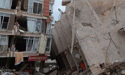 İddia: Depremde 14 kişiye mezar olan binanın müteahhidi kamu ihalesi almış