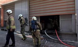 Plastik ham madde deposunda yangın: 19 işçiyi itfaiye kurtardı