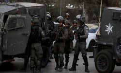 İşgalci İsrail ordusu, 7 Ekim'den bugüne Batı Şeria'da 7 bin 845 kişiyi gözaltına aldı